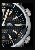 Oris Divers Small Second, Date