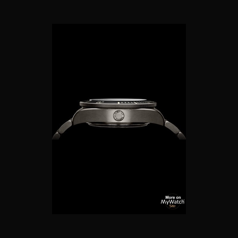 Apple Watch Case -Raw Titanium black with white screw – ZIVRRIGLOBAL