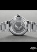 la montre : Oris Hammerhead Limited Edition