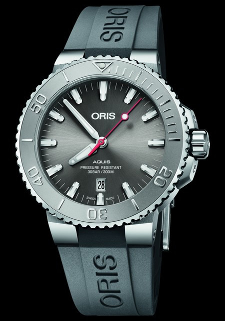 Watch Oris Oris Aquis Date Relief Oris Aquis 01 733 7730 4153 07 4 24 63EB Stainless Steel Grey Dial Strap Rubber