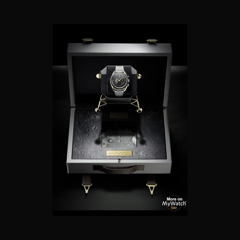 Louis Vuitton Shiny Brass Padlock and Key –