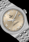 Tudor Royal 36