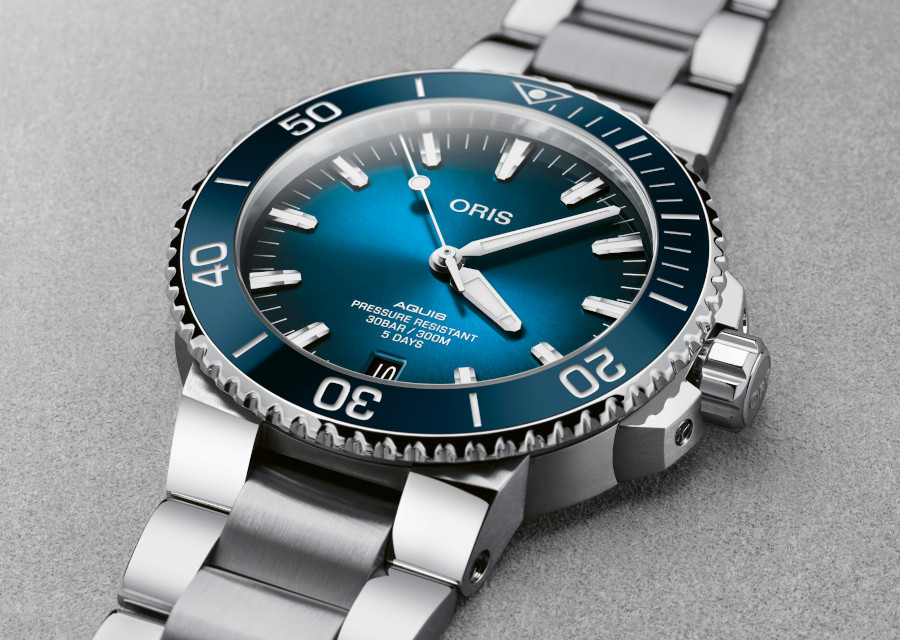 Oris Aquis Date Calibre 400