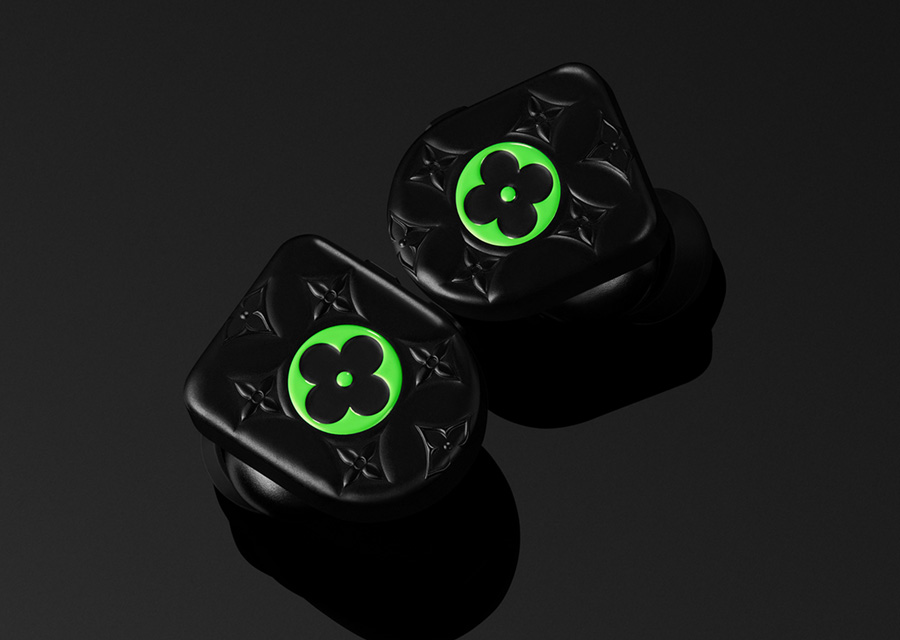 Louis Vuitton Horizon earphones go green… neon green - MyWatch EN