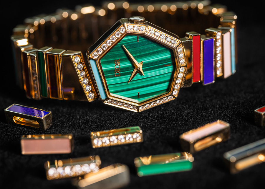 La montre au cadran en malachite de la collection haute joaillerie de Dior