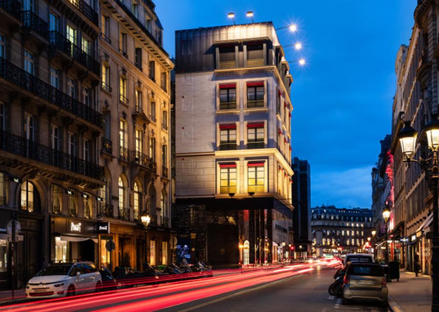 La boutique de Cartier du 13 rue de la Paix et son habillage en trompe-l'oeil