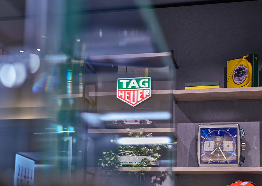 L'intérieur de la nouvelle boutique TAG Heuer au Bon Marché Rive Gauche