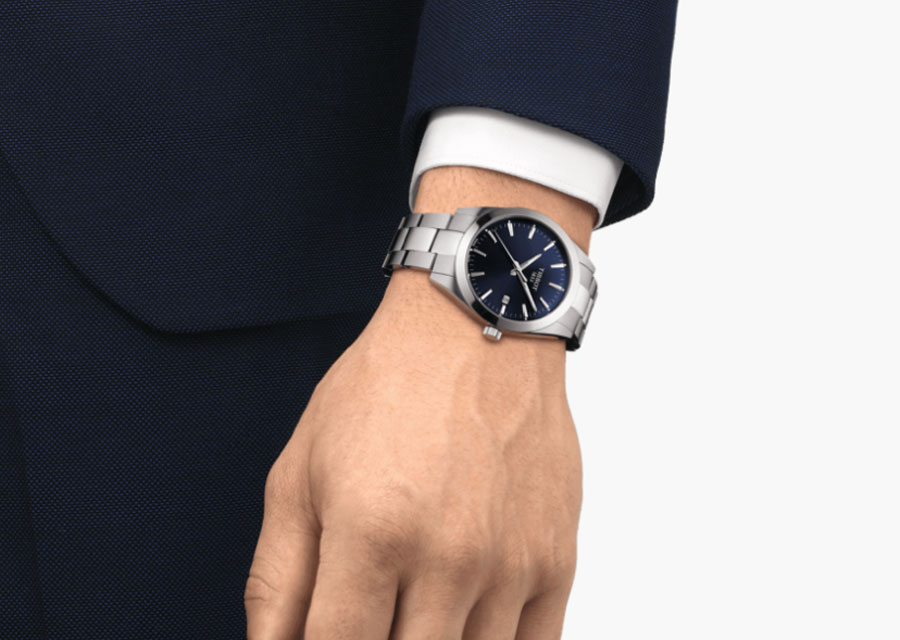 La Tissot Gentleman à quartz en acier et cadran bleu