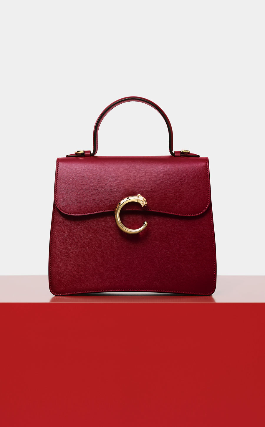 The Panthère signs the new Cartier bag