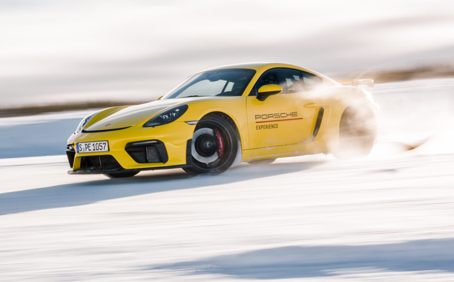 La caractéristique couleur jaune des Porsche les plus sportives.
