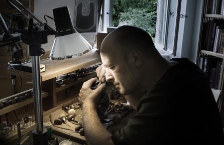 The master engraver Jean-Vincent Huguenin at work.