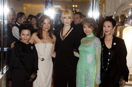 Deanie Ip, Michelle Yeoh, Cate Blanchett, Josephine Sia Fong Fong and Nansun Shi during the Grand Opening of Van Cleef & Arpels Hong Kong Maison. ©Van Cleef & Arpels