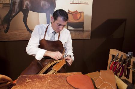 Les Montres' tradeshow is also an opportunity to discover how Hermès manufactures its leather watch straps with the famous 'piqué sellier'.