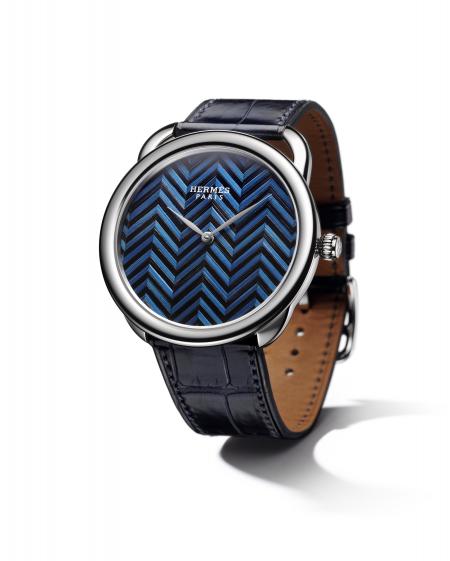 Hermès Arceau Marqueterie de Paille - Dial with chevrons motif.