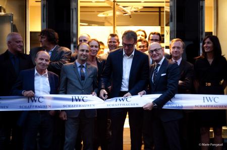 Arnaud Miara, director of IWC France and Georges Kern, IWC CEO, with Laurent Blanc during the ribbon-cutting ceremony.