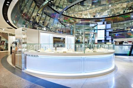 The Boucheron corner within the Galeries Lafayette of Berlin. 