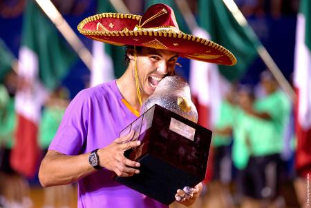 Rafael Nadal wins at Acapulco tournament. 