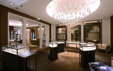 The new parisian boutique of Cartier at 12, boulevard des Capucines