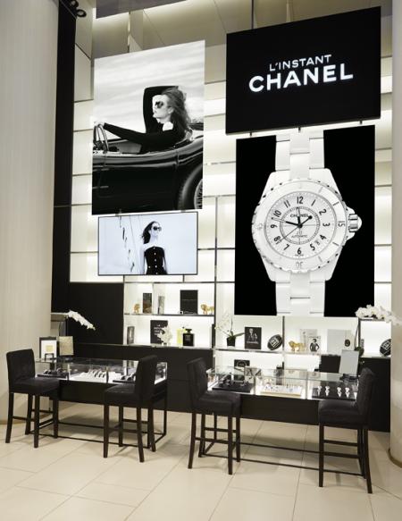 Chanel's pop-up store at Le Printemps du Louvre