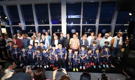 Hublot hosts a Fashion Show and Gala Dinner in aid of charitable causes during Paris Saint-Germain’s visit to Hong Kon