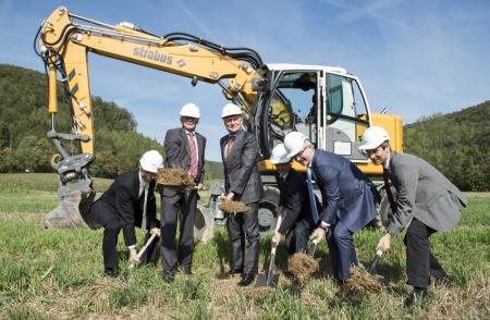 IWC CEO Georges Kern with Cantonal Councillor Reto Dubach, Peter Neukomm and Raphaël Rohner, heads of the municipal­­ council’s­ finance­ and­ building­ departments