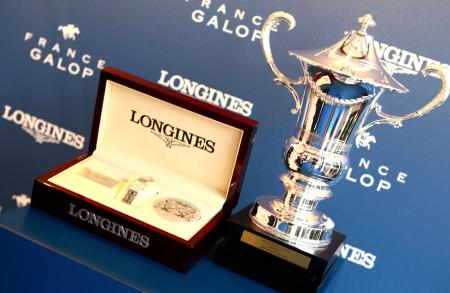 The Longines DolceVita, the Official Watch of the Prix de Diane Longines 2015, and the Trophy of the Prix de Diane Longines 