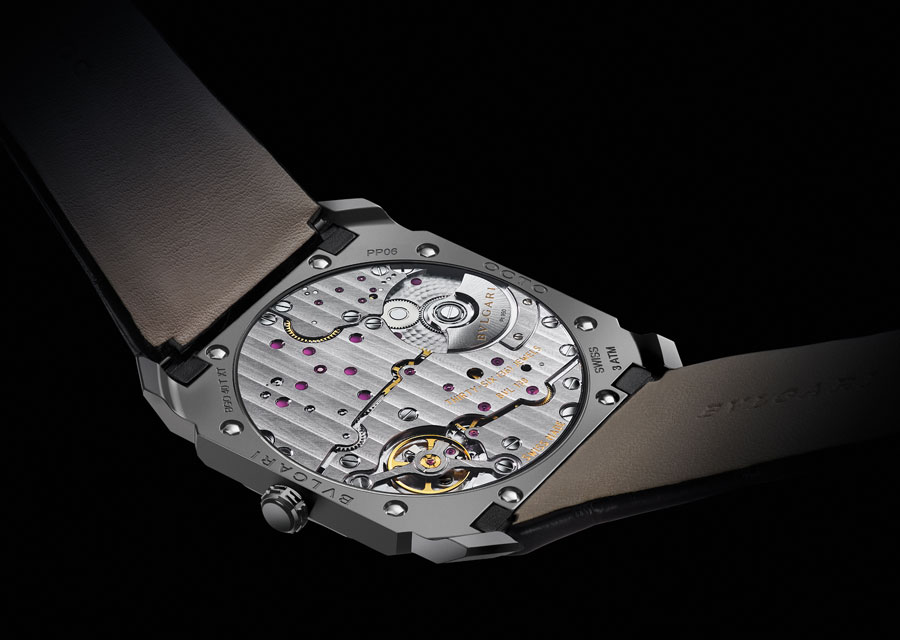 The Octo Finissimo Automatic movement via a platinum micro-rotor