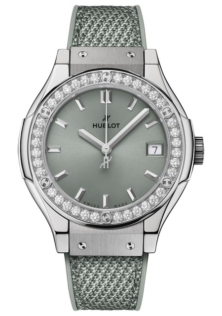 Classic Fusion Titanium Sage Green Diamonds